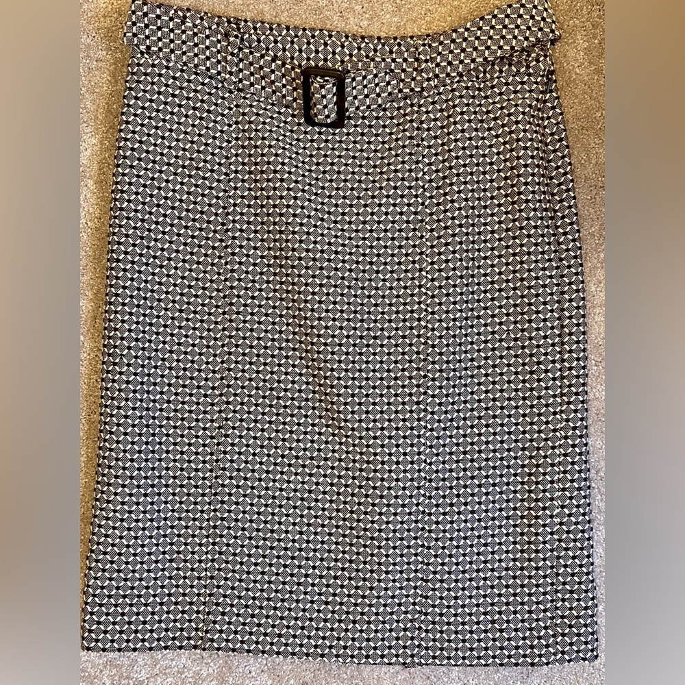 JonesWear Brown and White Patterned Women's Skirt